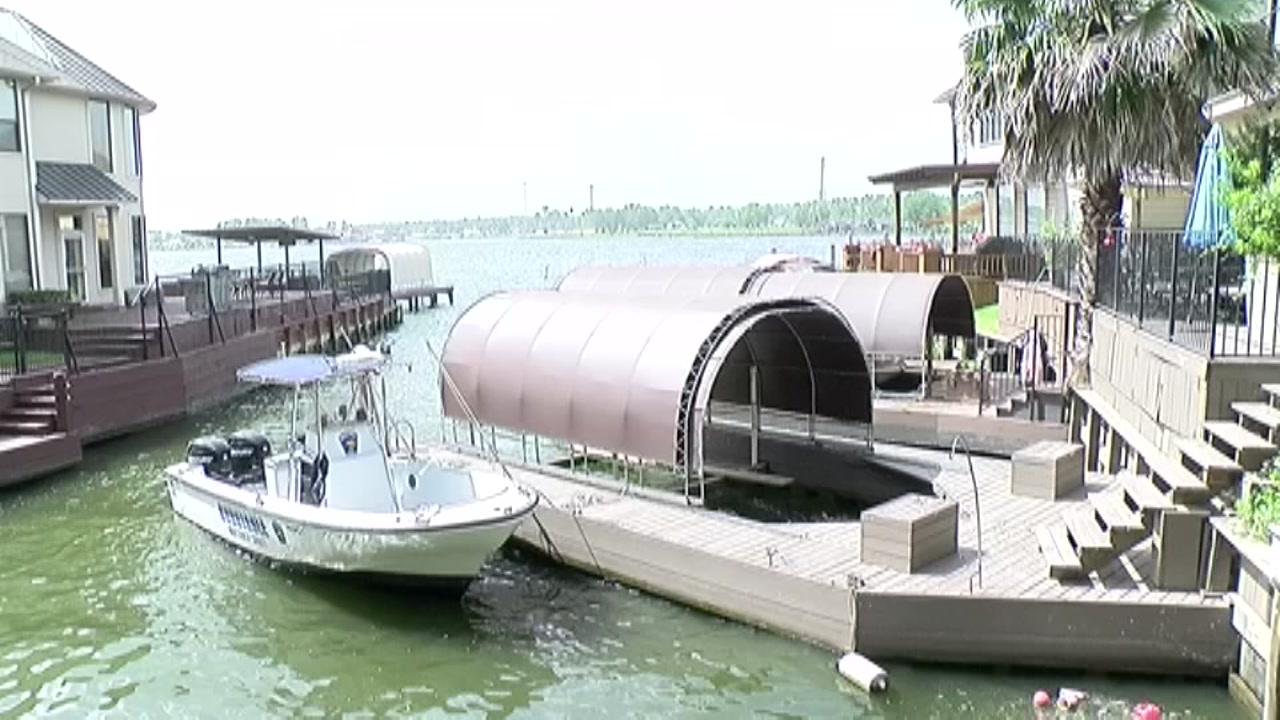Elderly man's body found in Lake Conroe